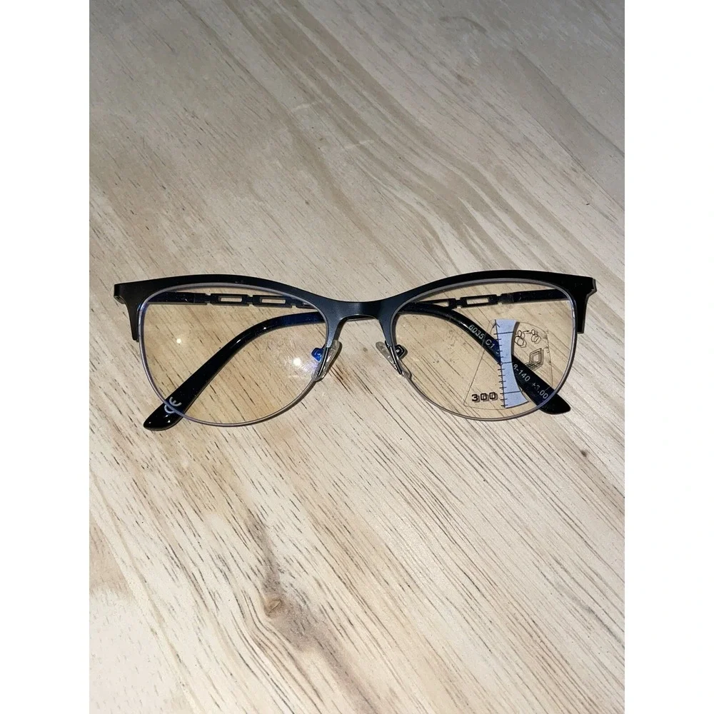 300 Brand‎ Eyeglasses Frames NWT 52-18-140